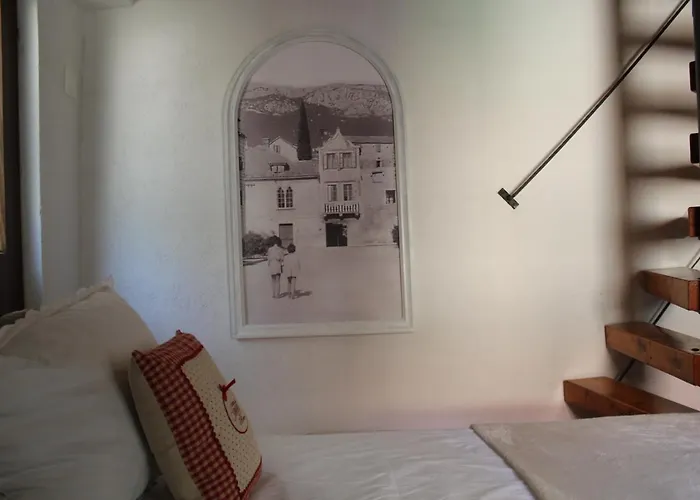 Stone House Castellum