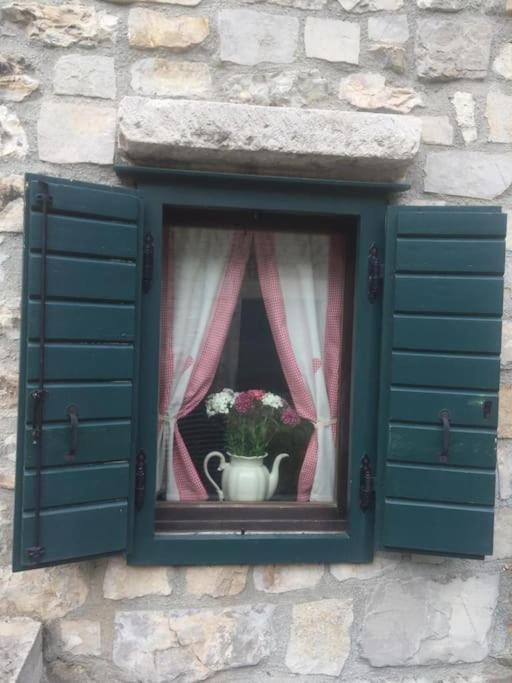 Stone House Castellum Kaštela