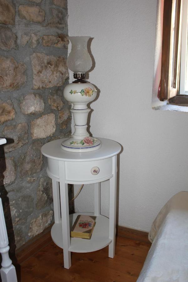 Stone House Castellum Villa *