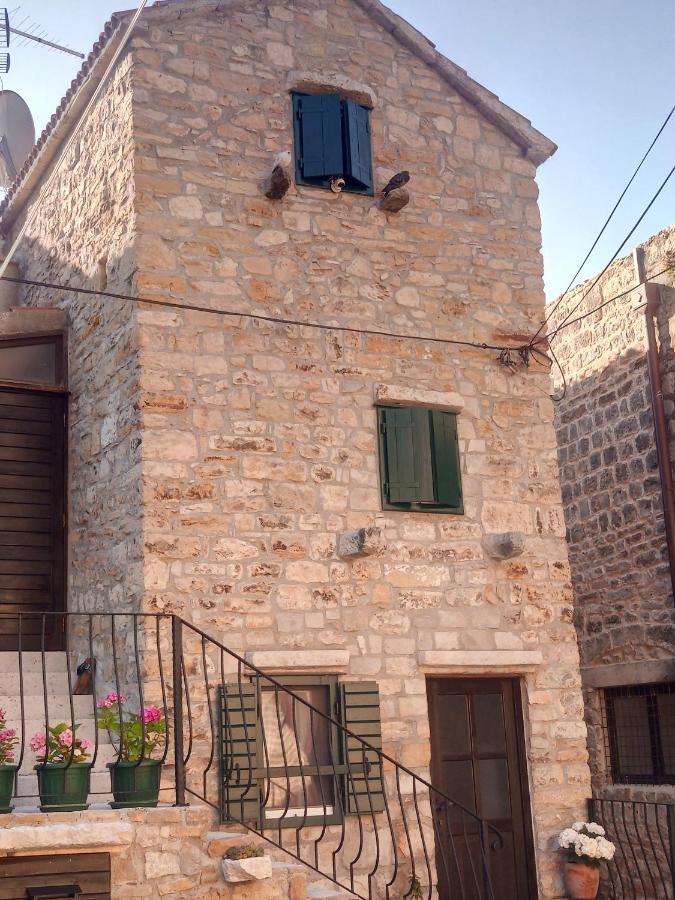 Stone House Castellum Villa