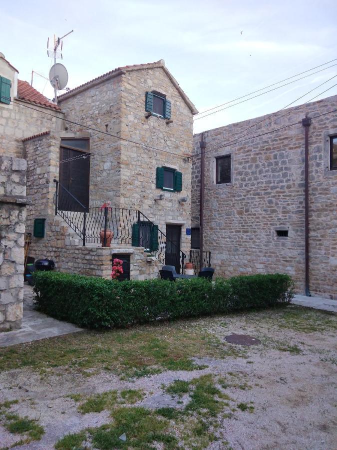 Villa Stone House Castellum *